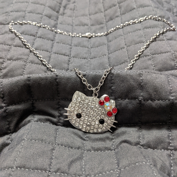 Hello Kitty rhinestone necklace - Picture 2 of 3
